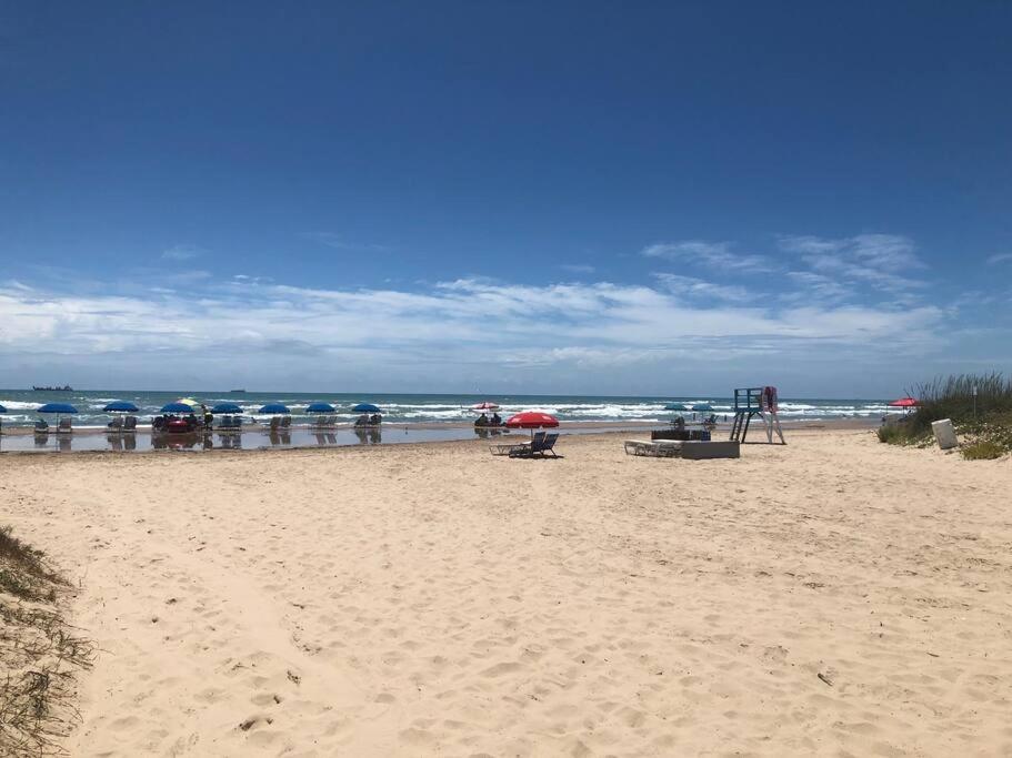 2 Bed 2 Bath 1St Fl Condo By Beach W Washer Dryer South Padre Island Exterior photo